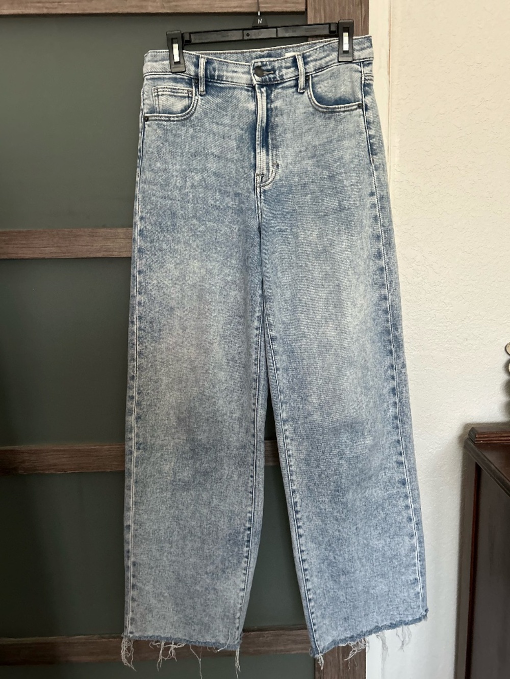 Altar'd State | Women's High Rise Wide Leg Stonewashed Raw Hem Jeans- Size 27